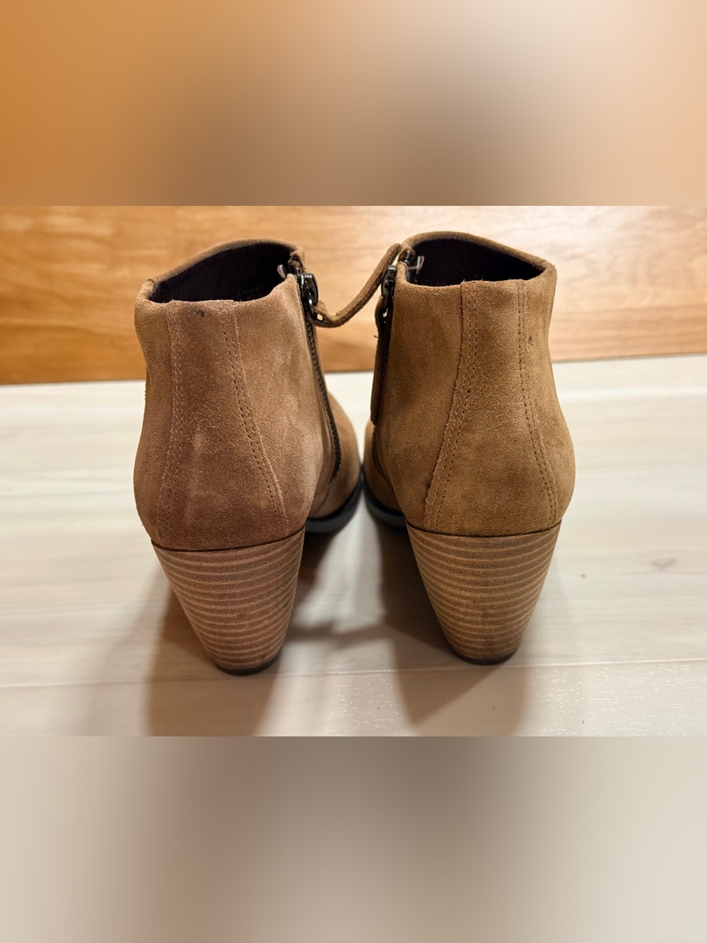 Ecco Shape 55 Tan Suede Western-Inspired Ankle Boots - Picture 5 of 7